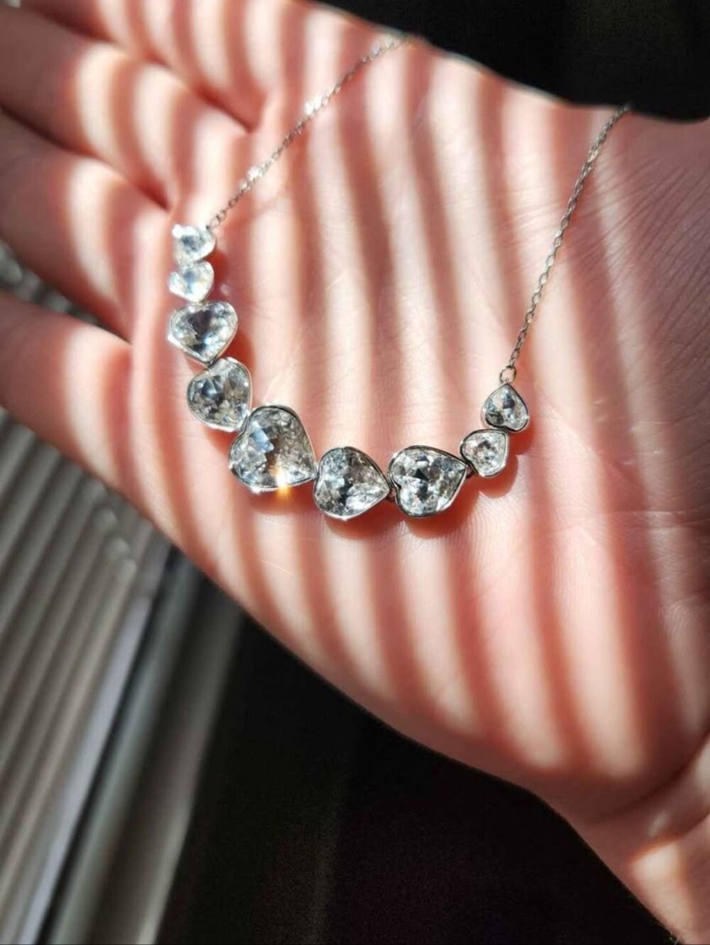 Vintage Swarovski Clear Crystal Graduated Necklace with Silver Chain - Picture 8 of 9